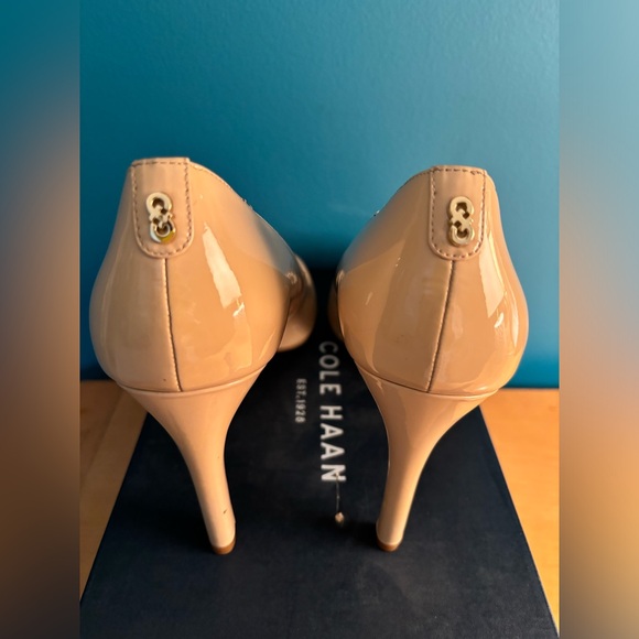 Never worn, Cole Haan- size 11, 4 inch pump - Picture 10 of 12